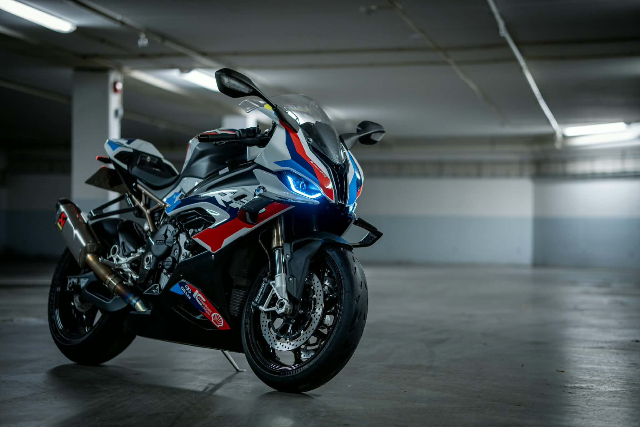 BMW M 1000 RR — внос на мотори от САЩ